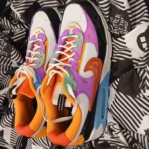 Women’s Nike Air Max 90 Futura! Size 9